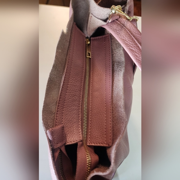 Italian Leather 2 Way Tote. Gorgeous. Unbranded. Suede Interior. Leather Smell. - Picture 6 of 11